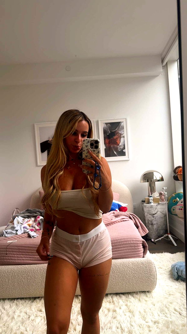 kaitlyn_krems snapchat image archive image
