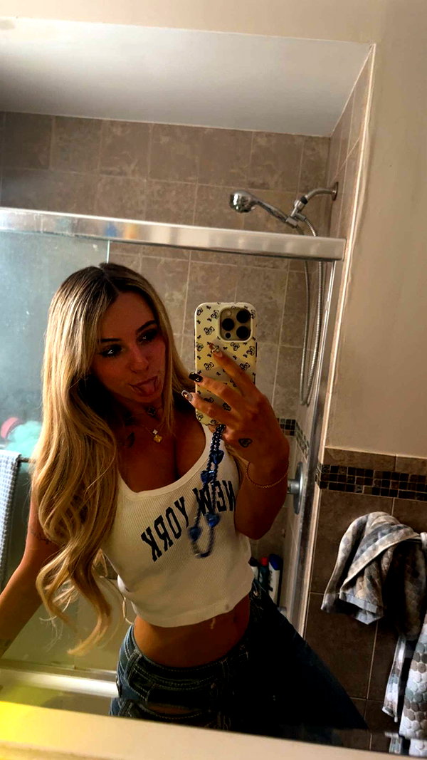 kaitlyn_krems snapchat image archive image