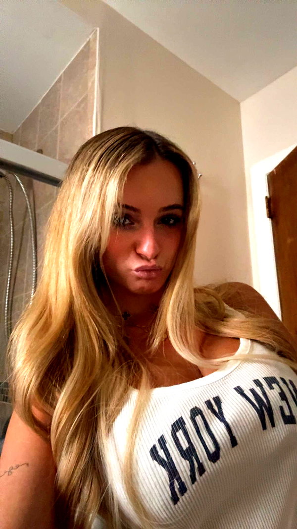 kaitlyn_krems snapchat image archive image