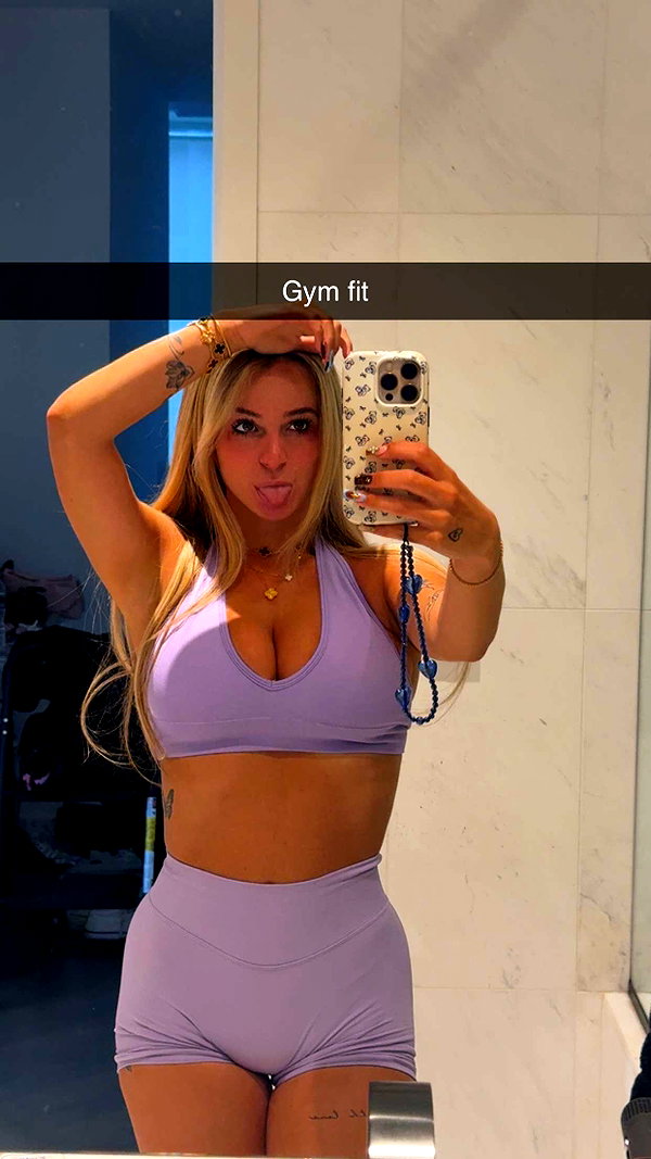 kaitlyn_krems snapchat image archive image