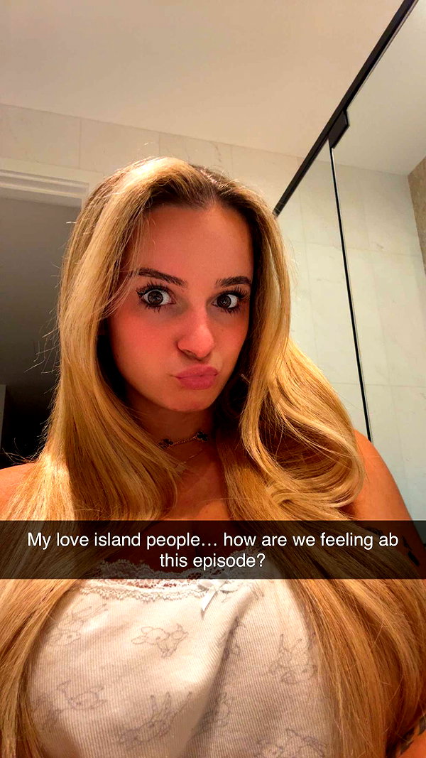 kaitlyn_krems snapchat image archive image