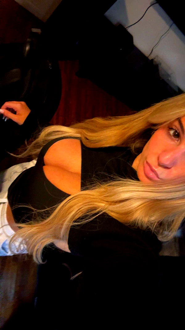 kaitlyn_krems snapchat image archive image