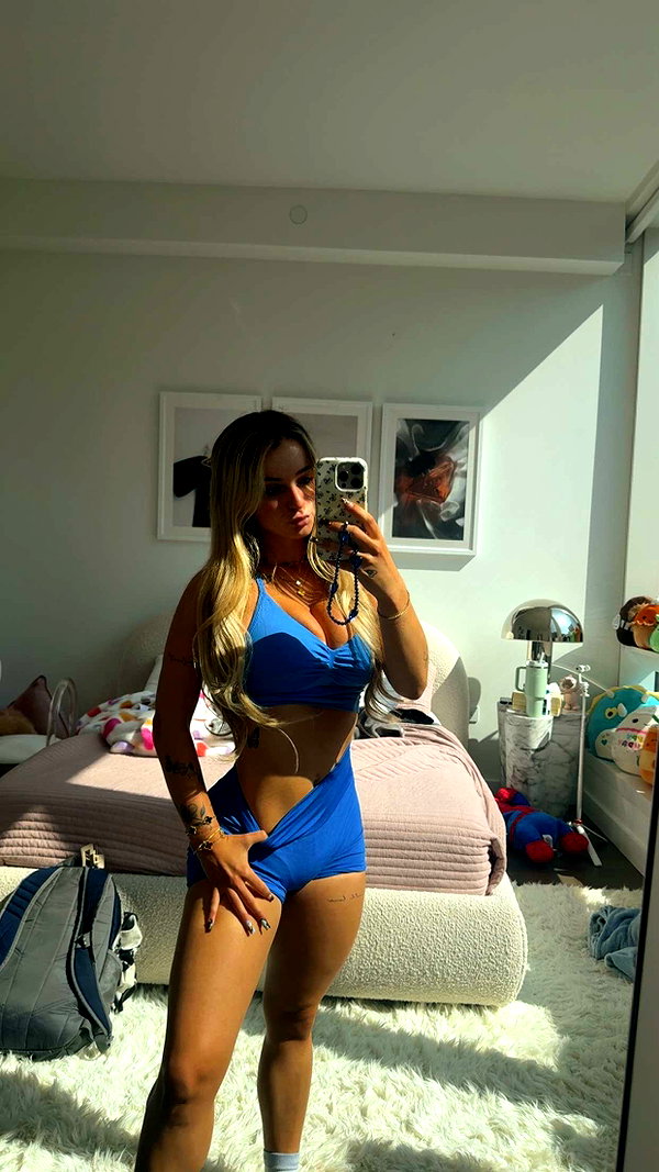 kaitlyn_krems snapchat image archive image