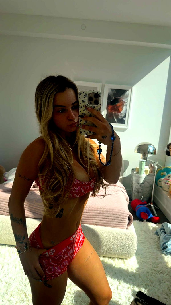 kaitlyn_krems snapchat image archive image