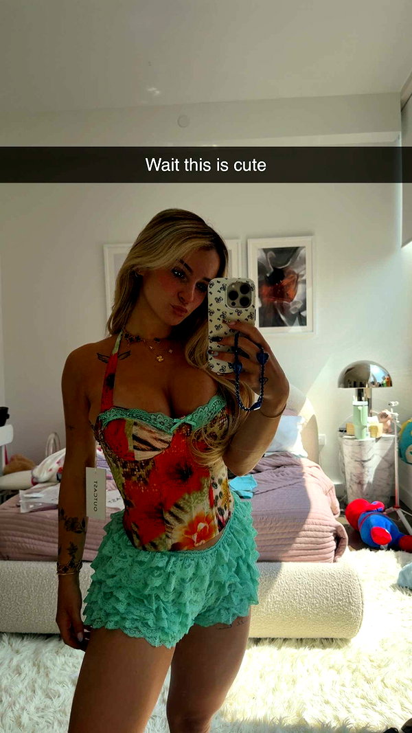 kaitlyn_krems snapchat image archive image
