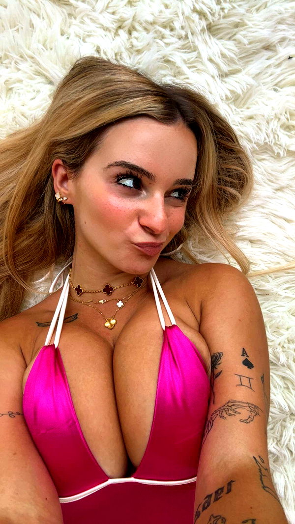 kaitlyn_krems snapchat image archive image