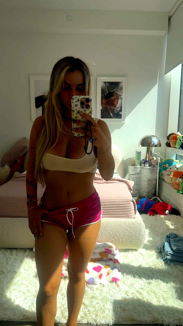 kaitlyn_krems snapchat image archive image