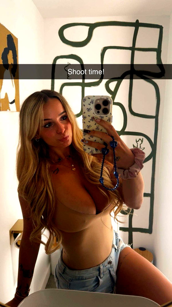 kaitlyn_krems snapchat image archive image