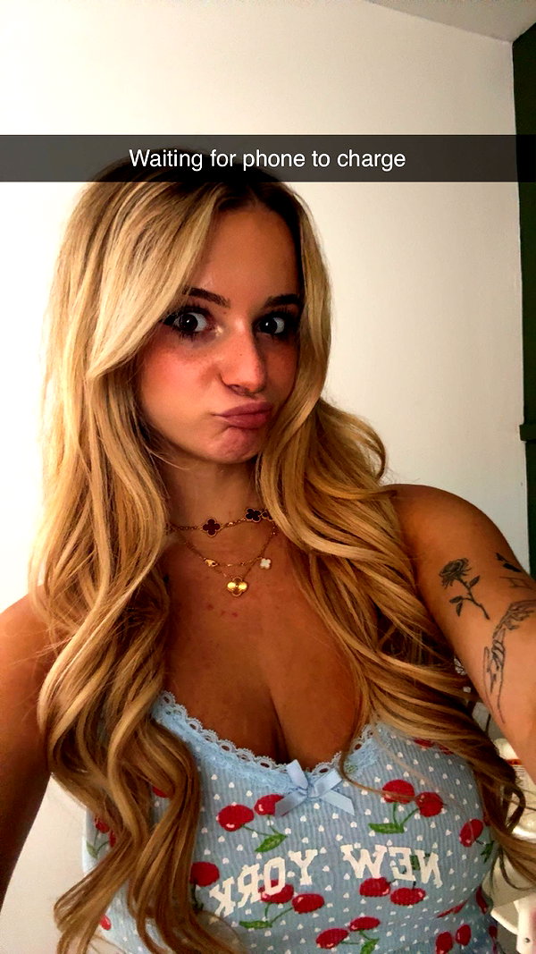 kaitlyn_krems snapchat image archive image
