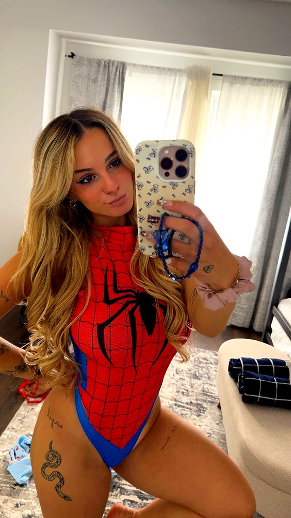 kaitlyn_krems snapchat image archive image
