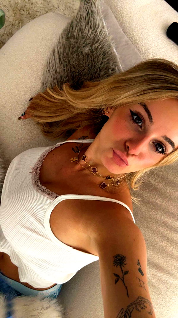 kaitlyn_krems snapchat image archive image