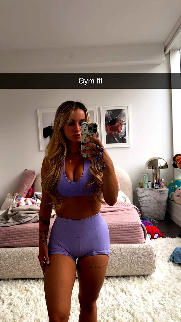 kaitlyn_krems snapchat image archive image