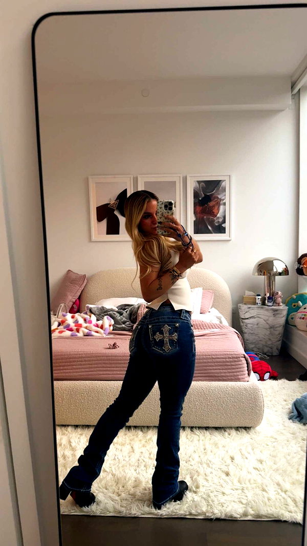 kaitlyn_krems snapchat image archive image
