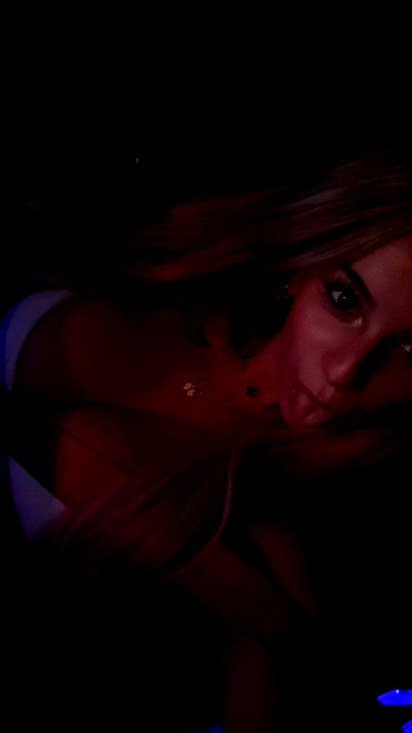 kaitlyn_krems snapchat image archive image
