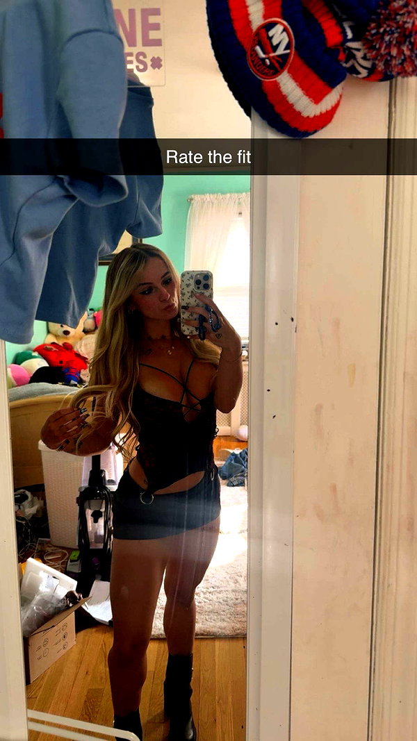 kaitlyn_krems snapchat image archive image