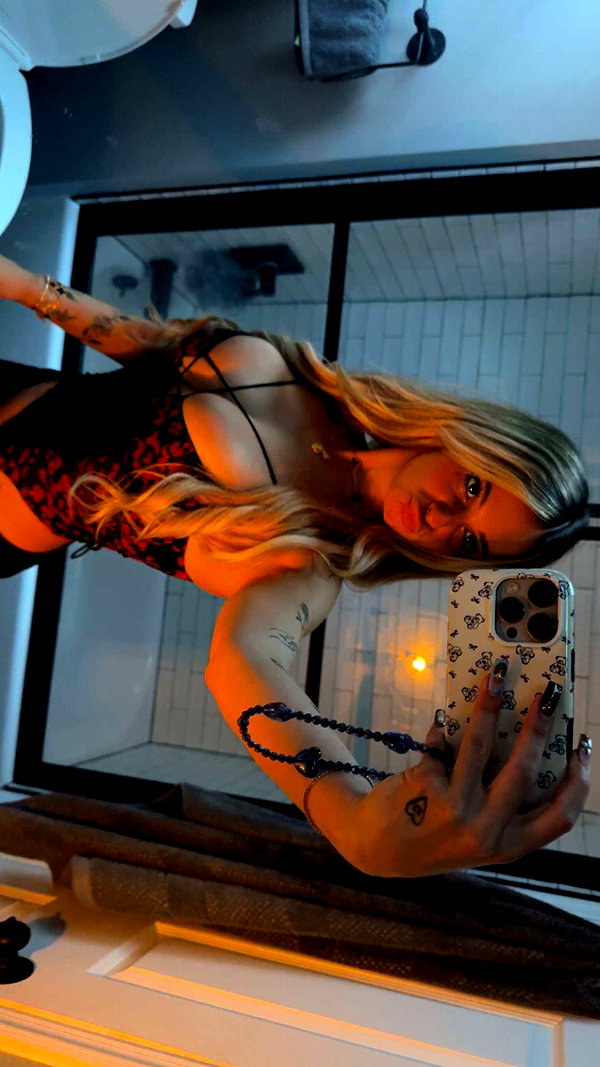 kaitlyn_krems snapchat image archive image