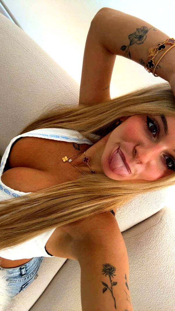 kaitlyn_krems snapchat image archive image