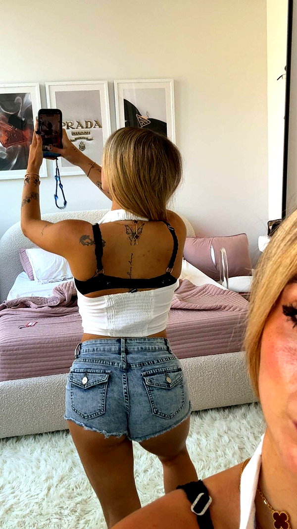 kaitlyn_krems snapchat image archive image