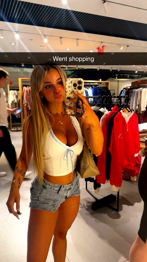 kaitlyn_krems snapchat image archive image