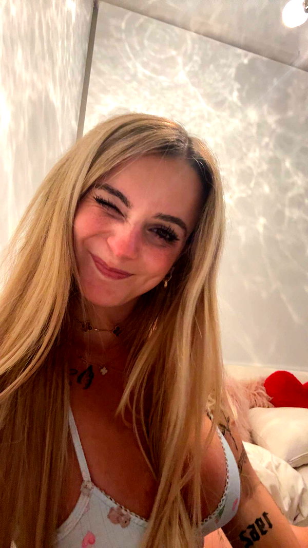 kaitlyn_krems snapchat image archive image