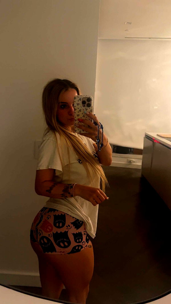 kaitlyn_krems snapchat image archive image