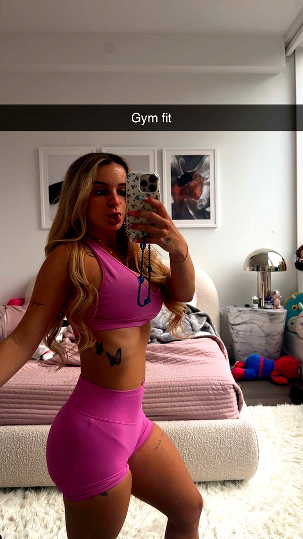 kaitlyn_krems snapchat image archive image