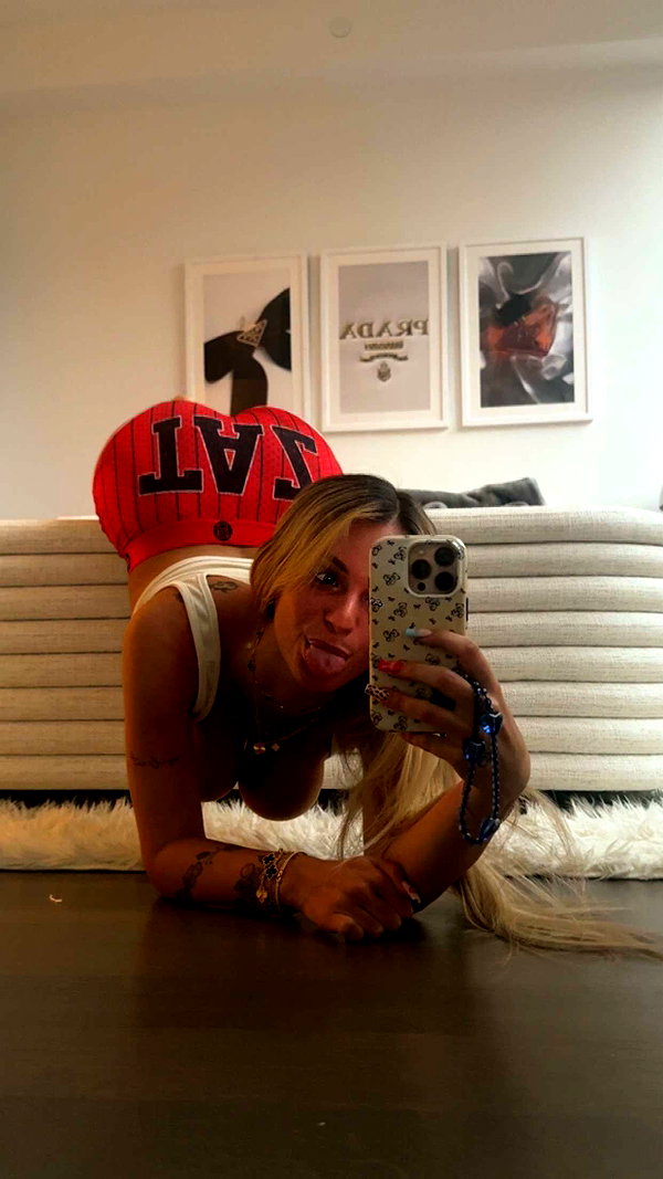 kaitlyn_krems snapchat image archive image