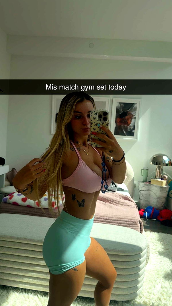 kaitlyn_krems snapchat image archive image