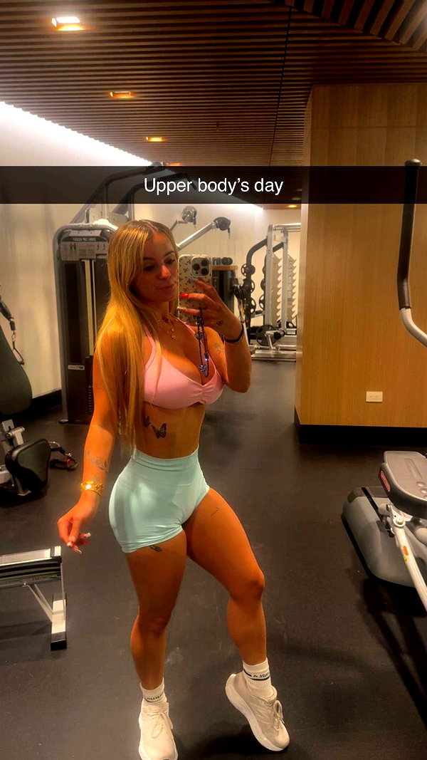 kaitlyn_krems snapchat image archive image