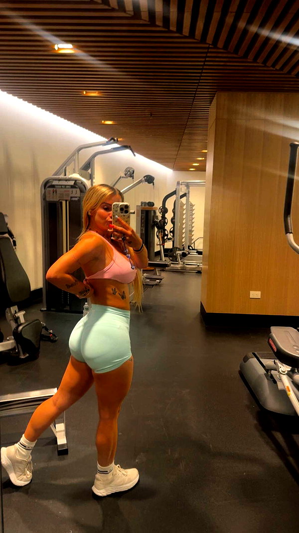 kaitlyn_krems snapchat image archive image