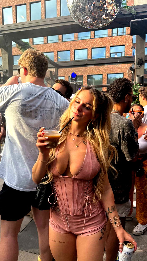 kaitlyn_krems snapchat image archive image