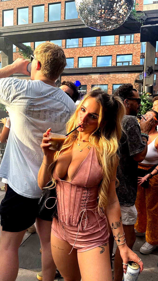 kaitlyn_krems snapchat image archive image