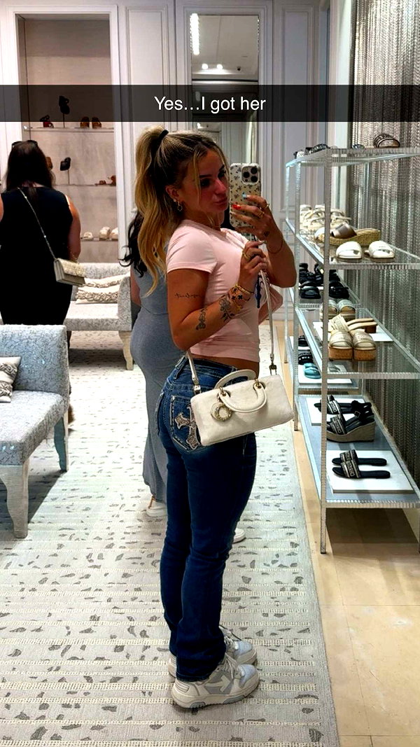 kaitlyn_krems snapchat image archive image