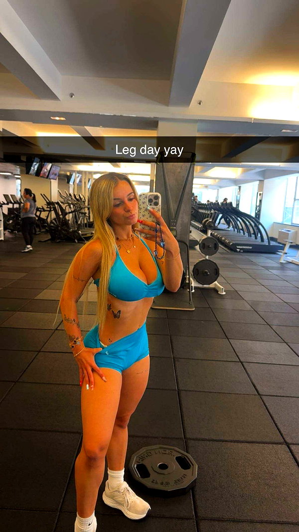 kaitlyn_krems snapchat image archive image