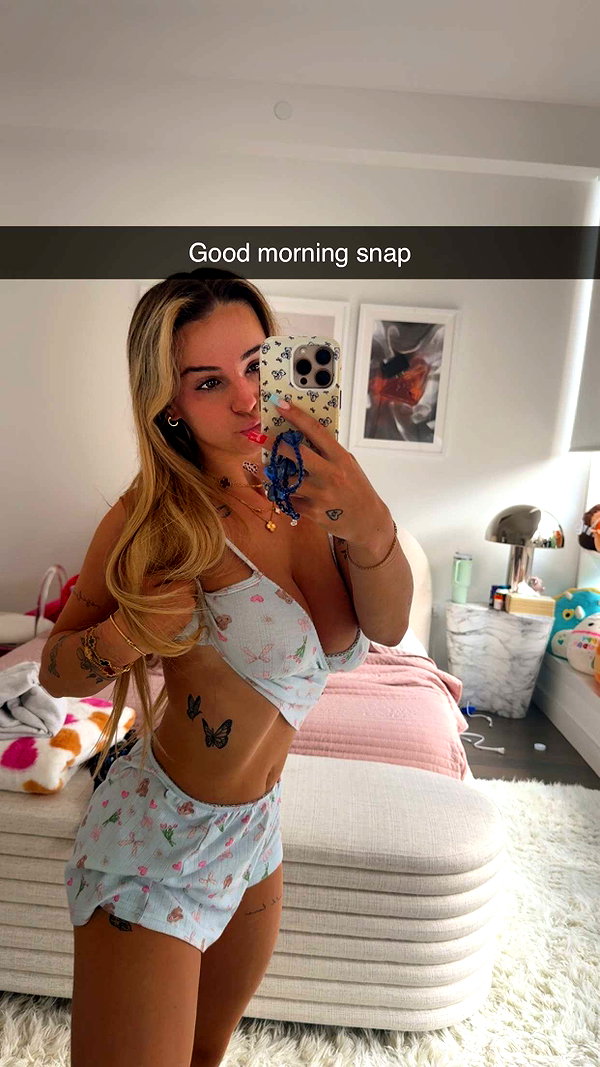 kaitlyn_krems snapchat image archive image