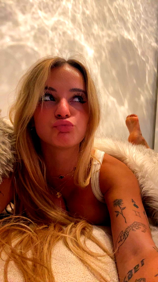 kaitlyn_krems snapchat image archive image