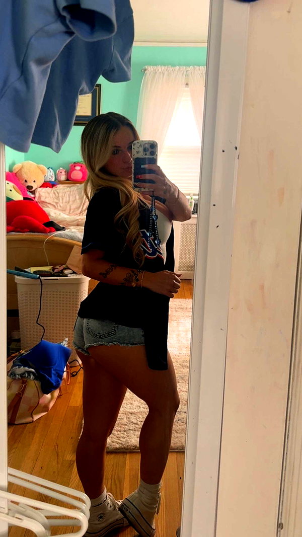 kaitlyn_krems snapchat image archive image
