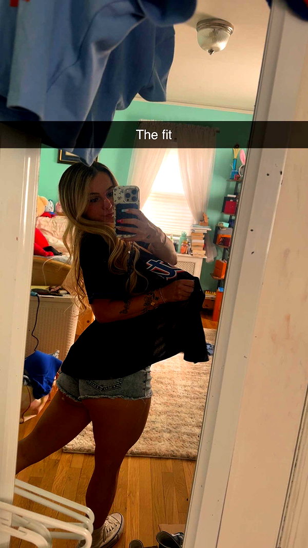 kaitlyn_krems snapchat image archive image
