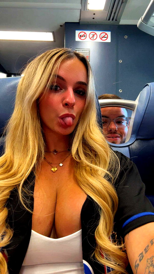 kaitlyn_krems snapchat image archive image