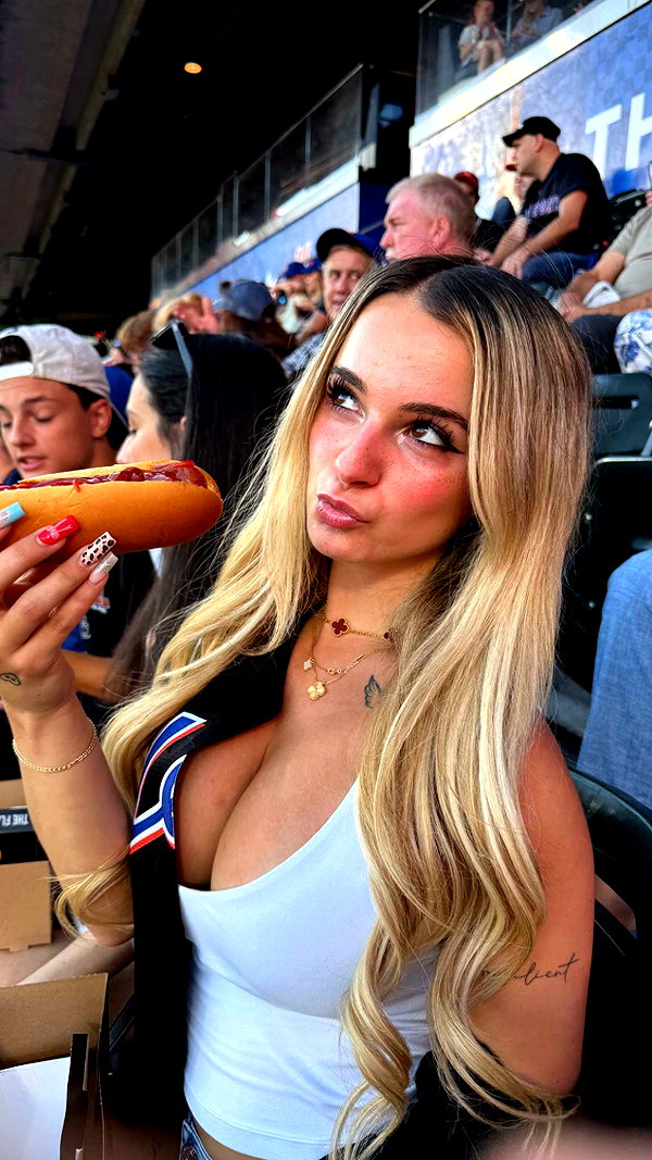 kaitlyn_krems snapchat image archive image