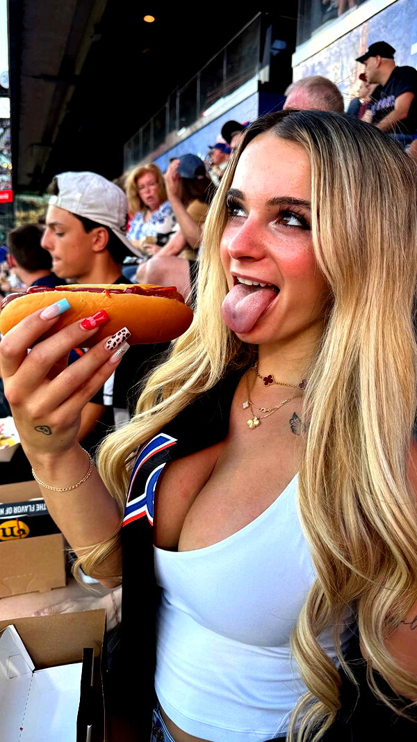 kaitlyn_krems snapchat image archive image