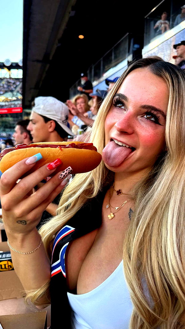 kaitlyn_krems snapchat image archive image