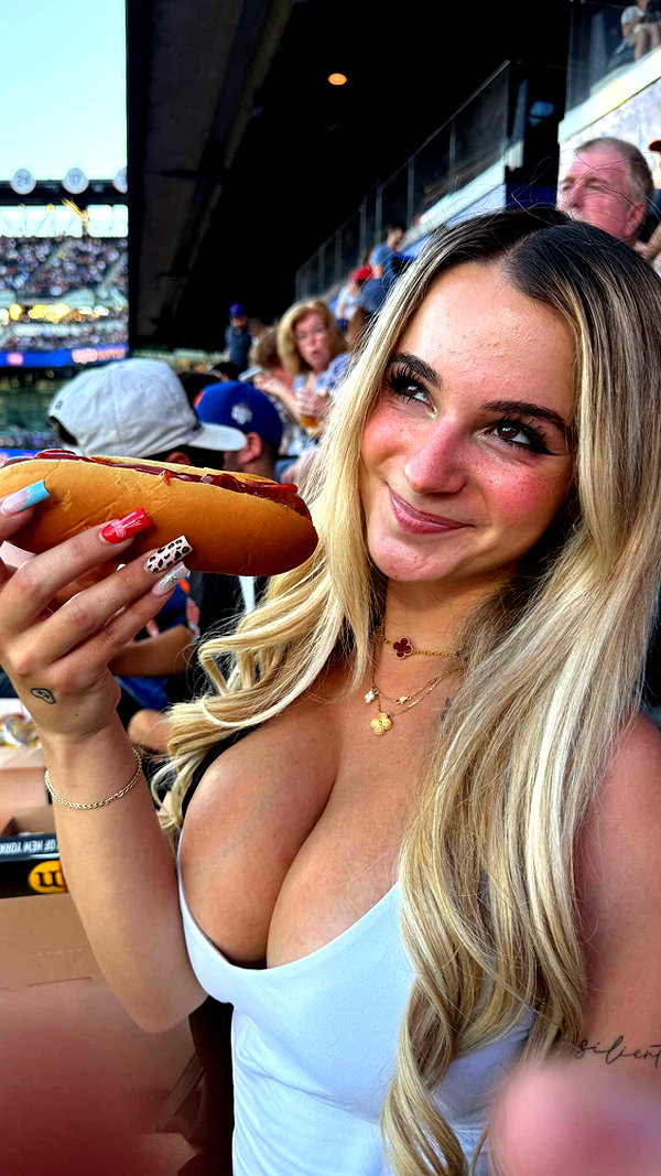 kaitlyn_krems snapchat image archive image