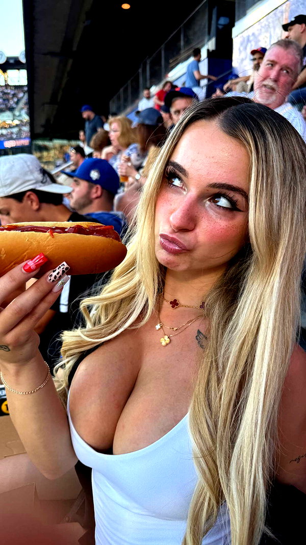 kaitlyn_krems snapchat image archive image