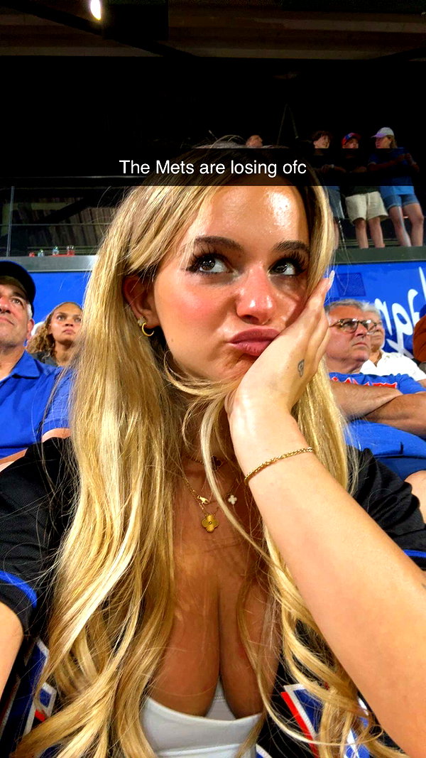 kaitlyn_krems snapchat image archive image