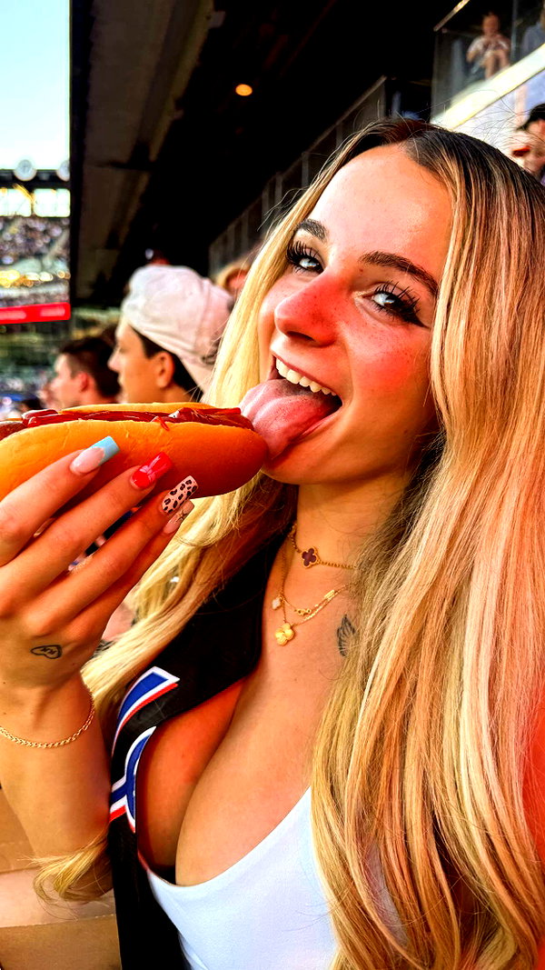 kaitlyn_krems snapchat image archive image