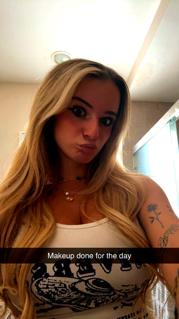 kaitlyn_krems snapchat image archive image