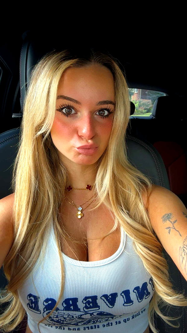 kaitlyn_krems snapchat image archive image