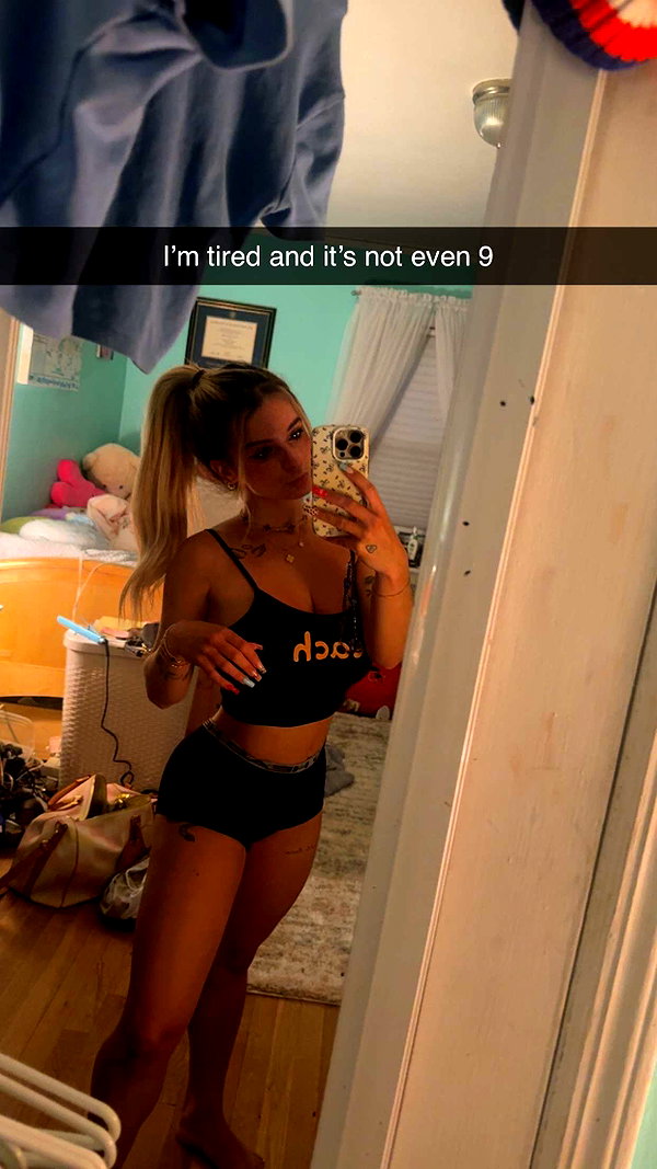 kaitlyn_krems snapchat image archive image