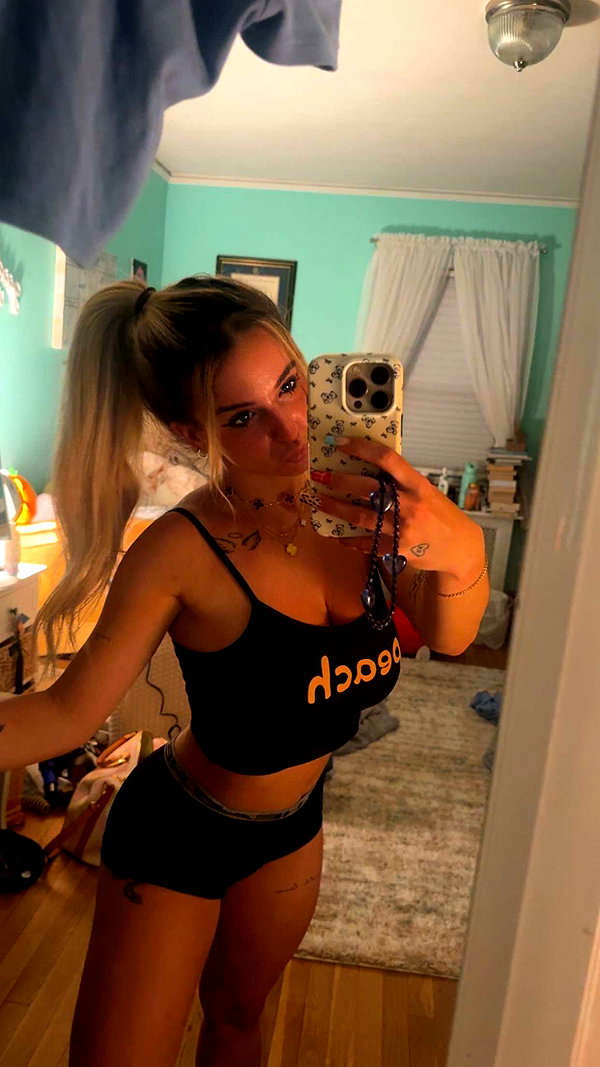 kaitlyn_krems snapchat image archive image